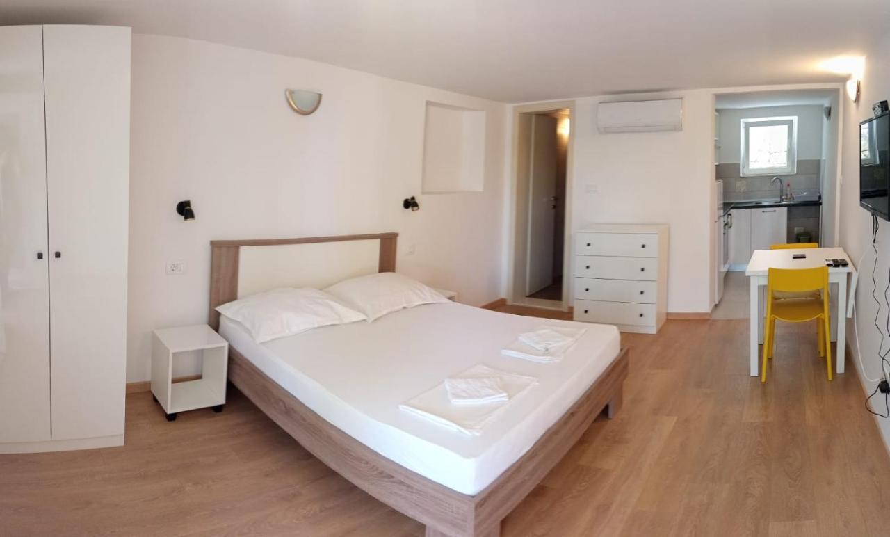 Apartmani Jure Peric Duće Esterno foto