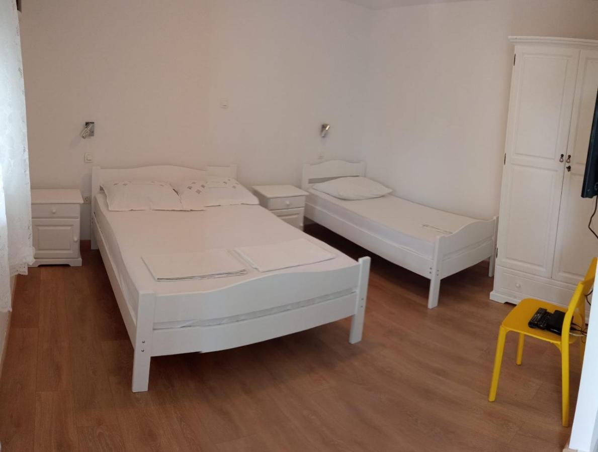 Apartmani Jure Peric Duće Esterno foto